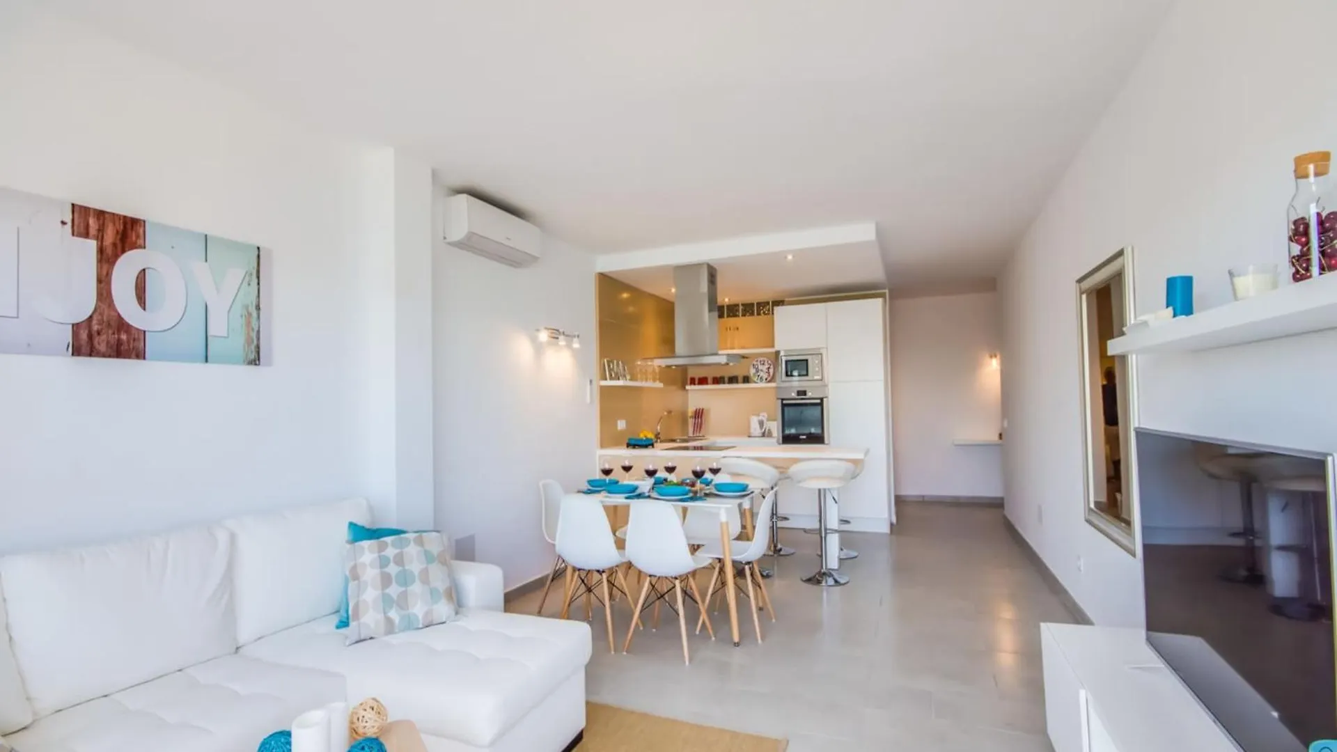 2-Bedroom Apartment In Alcudia  Alcúdia